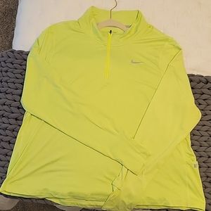 NWT, Nike running shirt, women's size 2x